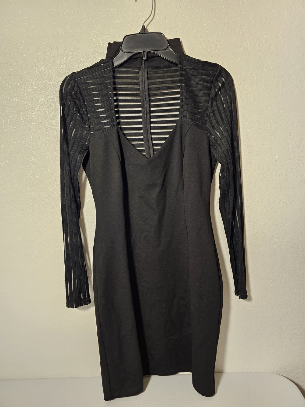 bebe M Women's Black Sheath Mock Neck Long Sleeve Sheer Mesh Knee Dress Zip